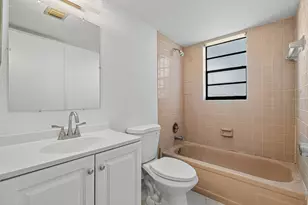 7380 NW 18th St, Margate, FL 33063 - Photo 16