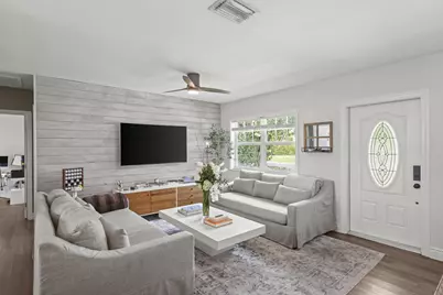 2205 W Pineridge Court, Delray Beach, FL 33444 - Photo 10