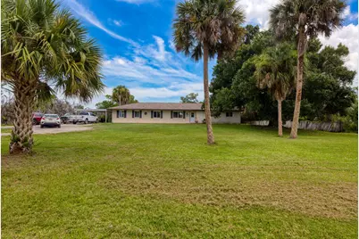 9302 Orange Avenue, Fort Pierce, FL 34945 - Photo 8