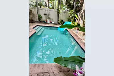 808 N Victoria Park Road, Fort Lauderdale, FL 33304 - Photo 2
