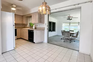 752 Oak St, Port Saint Lucie, FL 34952 - Photo 4