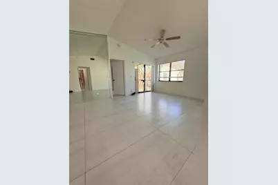 7714 Tahiti Lane #203, Greenacres, FL 33467 - Photo 4