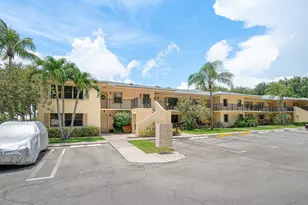 2898 SW 22nd Cir, Delray Beach, FL 33445 - Photo 2