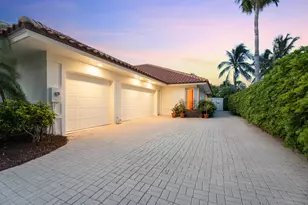 6841 SE Harbor Cir, Stuart, FL 34996 - Photo 8