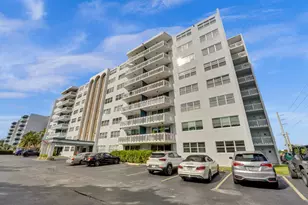 401 NE 14th Ave, Hallandale, FL 33009 - Photo 14