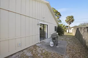 2890 1st Pl, Vero Beach, FL 32968 - Photo 22