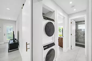 425 Bayshore Dr, Fort Lauderdale, FL 33304 - Photo 10