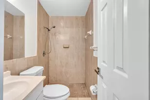 2510 Riverside Dr, Coral Springs, FL 33065 - Photo 40