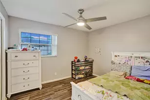 7008 NW 81st St, Tamarac, FL 33321 - Photo 16