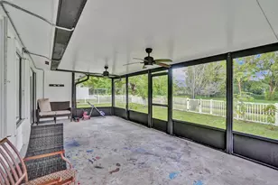 7008 NW 81st St, Tamarac, FL 33321 - Photo 44