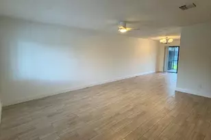 3104 Poolside Dr, Greenacres, FL 33463 - Photo 4