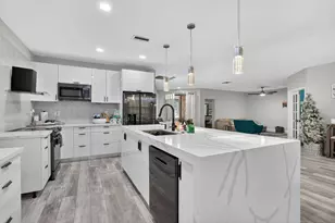 11910 Glenmore Dr, Coral Springs, FL 33071 - Photo 8