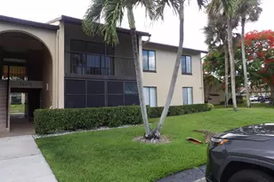 623 Sea Pine Way, Greenacres, FL 33415 - Photo 4