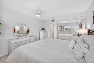 25 Colonial Club Dr, Boynton Beach, FL 33435 - Photo 8