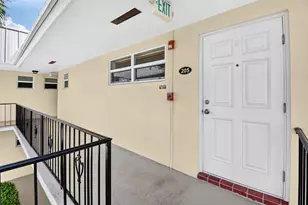 25 Colonial Club Dr, Boynton Beach, FL 33435 - Photo 34