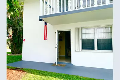 81 Kingswood E, West Palm Beach, FL 33417 - Photo 4