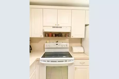 81 Kingswood E, West Palm Beach, FL 33417 - Photo 10