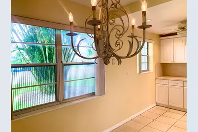 81 Kingswood E, West Palm Beach, FL 33417 - Photo 8