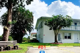 81 Kingswood E, West Palm Beach, FL 33417 - Photo 2