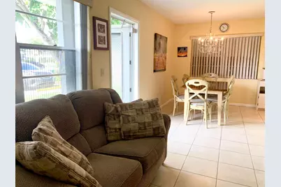 81 Kingswood E, West Palm Beach, FL 33417 - Photo 14