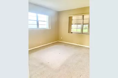 81 Kingswood E, West Palm Beach, FL 33417 - Photo 16