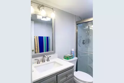 81 Kingswood E, West Palm Beach, FL 33417 - Photo 18