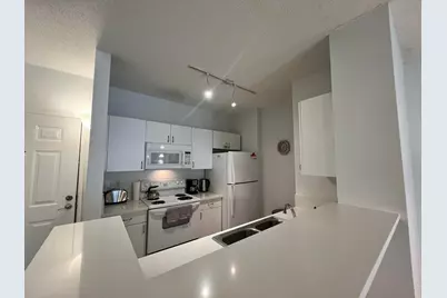 720 S Sapodilla Avenue #312, West Palm Beach, FL 33401 - Photo 2