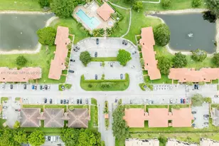 10106 Twin Lakes Dr, Coral Springs, FL 33071 - Photo 18