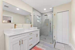 636 NE 16th Ct, Fort Lauderdale, FL 33305 - Photo 14