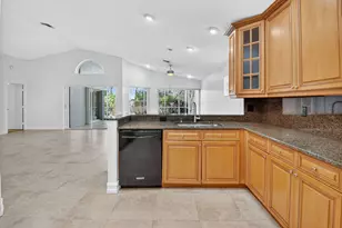 9914 Harbour Lake Cir, Boynton Beach, FL 33437 - Photo 12