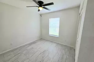 569 E Ridge Cir N, Boynton Beach, FL 33435 - Photo 14