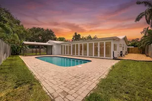 701 SW 27th Pl, Boynton Beach, FL 33435 - Photo 2