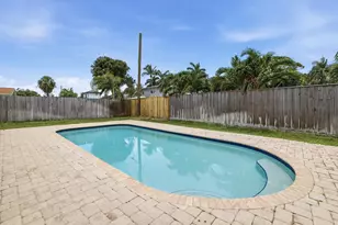 701 SW 27th Pl, Boynton Beach, FL 33435 - Photo 26