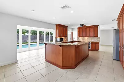 701 SW 27th Place, Boynton Beach, FL 33435 - Photo 18