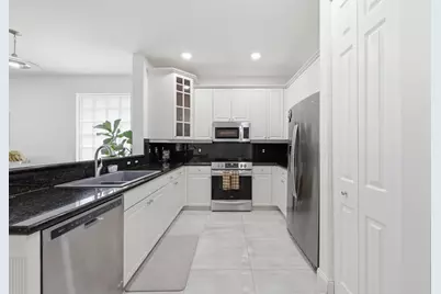 732 Belle Grove Lane, West Palm Beach, FL 33411 - Photo 4