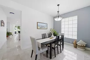 732 Belle Grove Ln, West Palm Beach, FL 33411 - Photo 2