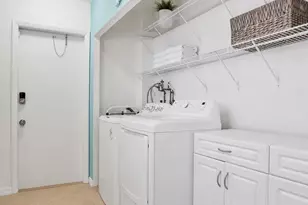 240 SE 3rd Ct, Pompano Beach, FL 33060 - Photo 26