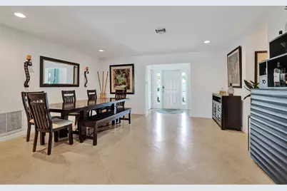 240 SE 3rd Court, Pompano Beach, FL 33060 - Photo 10