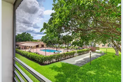 9141 Sunrise Lakes Boulevard #210, Sunrise, FL 33322 - Photo 16