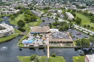 9141 Sunrise Lakes Blvd, Sunrise, FL 33322 - Photo 26