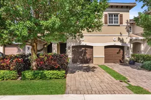 354 SE 1st Way, Deerfield Beach, FL 33441 - Photo 2