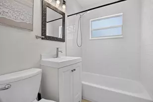 2427 Harding St, Hollywood, FL 33020 - Photo 26