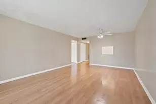 500 Executive Center Dr, West Palm Beach, FL 33401 - Photo 12