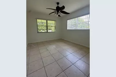 72 Norwich C, West Palm Beach, FL 33417 - Photo 12