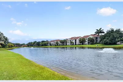 8021 Via Hacienda, Riviera Beach, FL 33418 - Photo 46