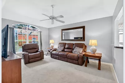 8021 Via Hacienda, Riviera Beach, FL 33418 - Photo 2