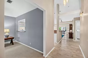 8021 Via Hacienda, Riviera Beach, FL 33418 - Photo 6