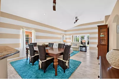 8021 Via Hacienda, Riviera Beach, FL 33418 - Photo 16