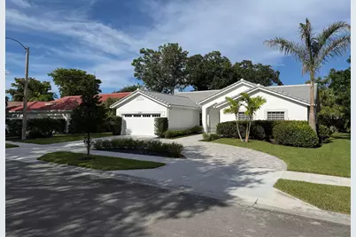 2325 NW 101st Way, Coral Springs, FL 33065 - Photo 2