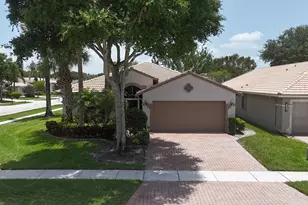 8046 Florenza Dr, Boynton Beach, FL 33472 - Photo 2